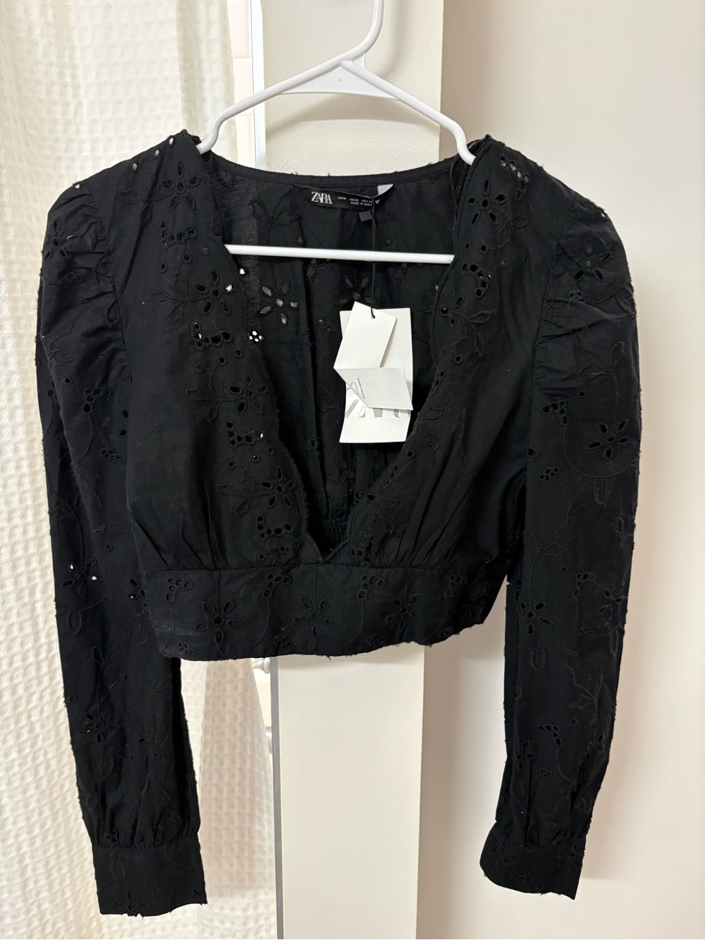 ZARA Black Eyelet V-Neck Cropped Blouse